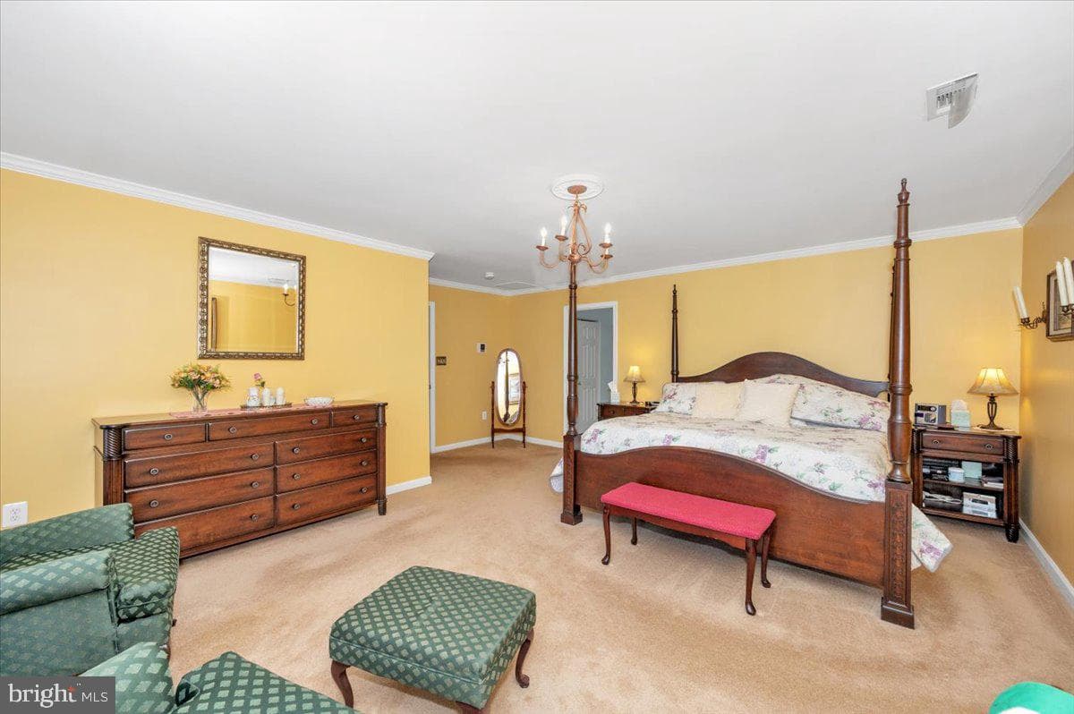 307 Washington Street photo 25