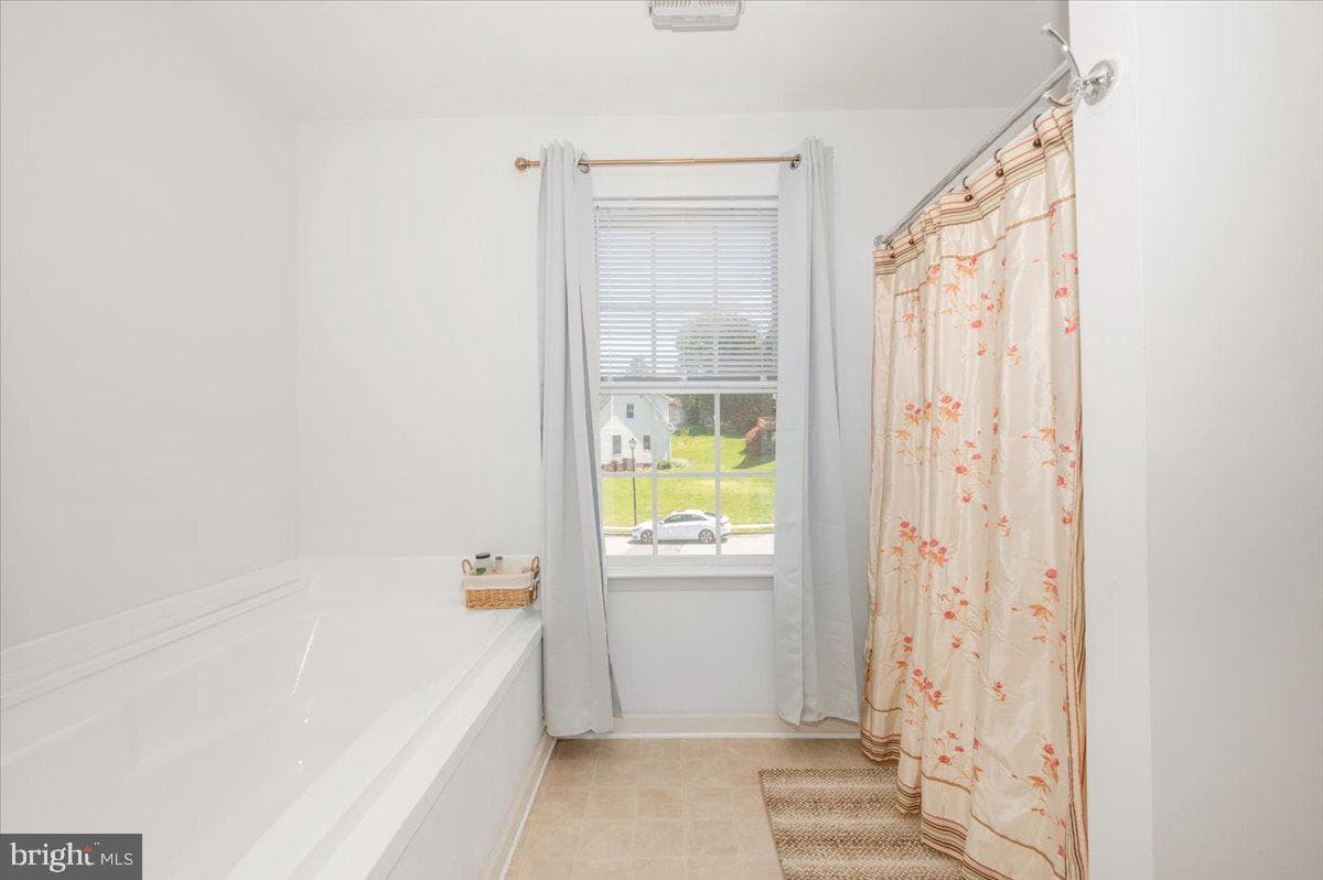 307 Washington Street photo 29