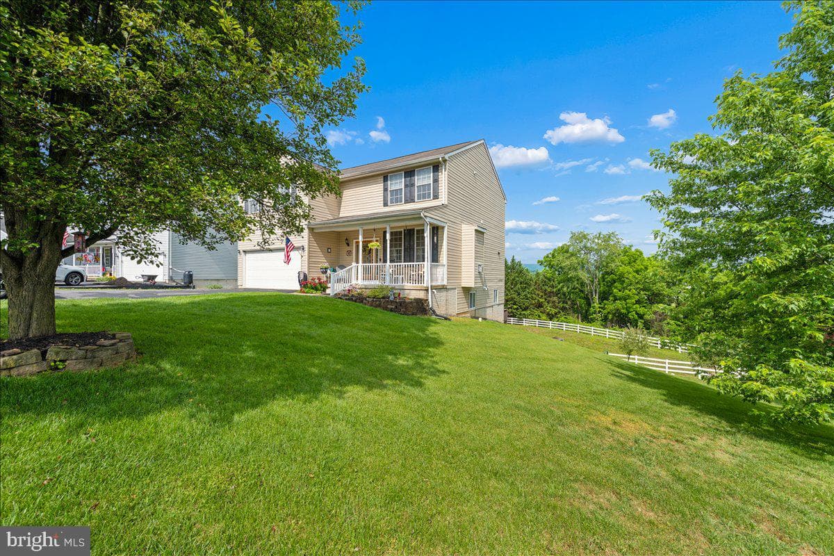 307 Washington Street photo 3