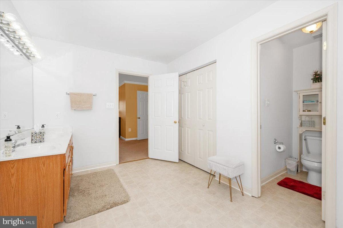 307 Washington Street photo 31