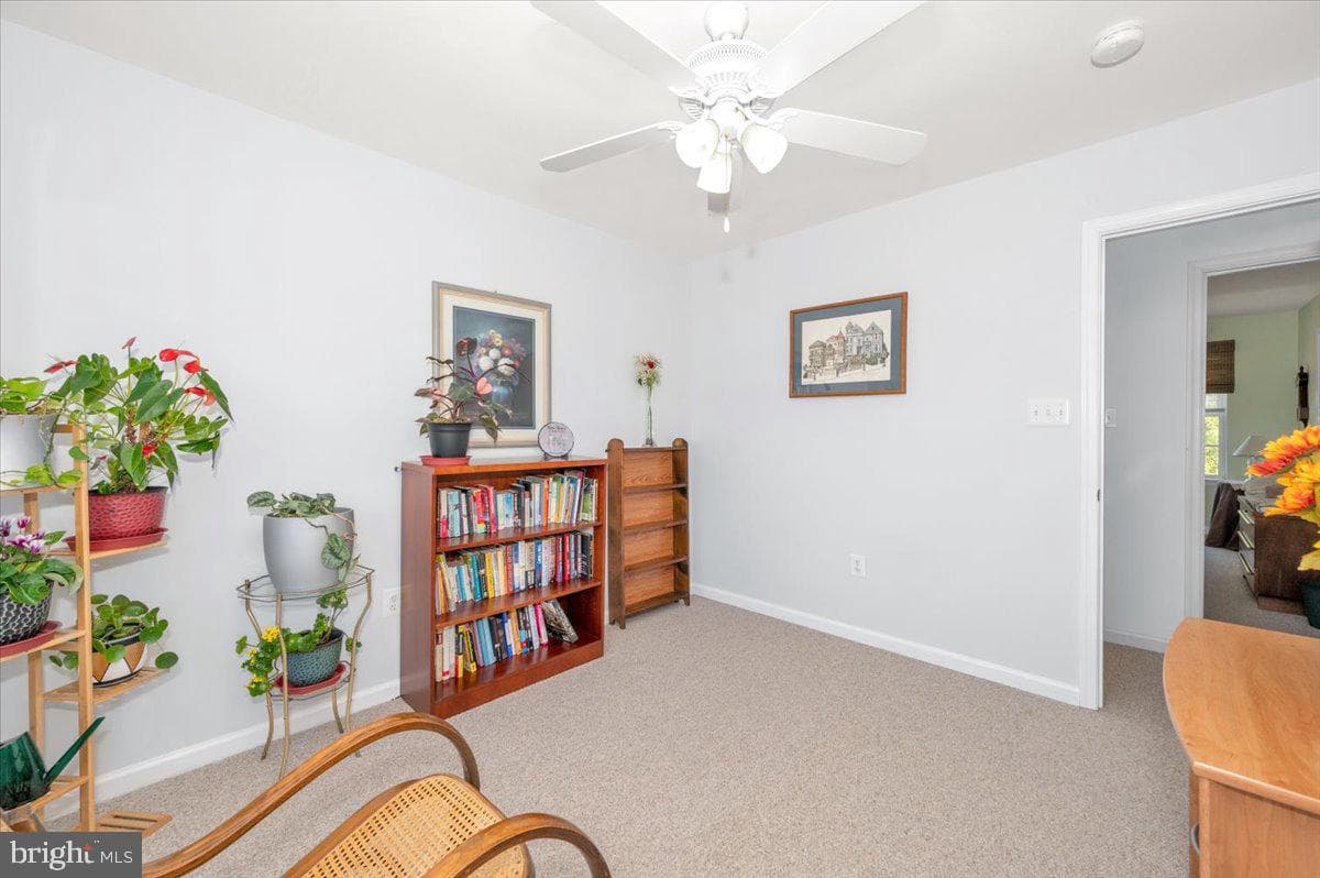307 Washington Street photo 35
