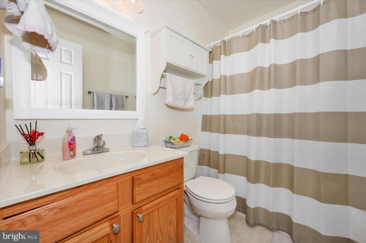 307 Washington Street photo 38