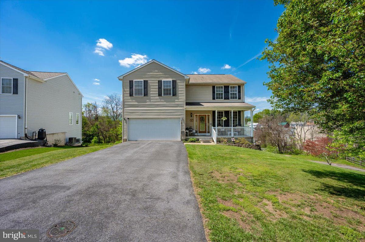 307 Washington Street photo 4