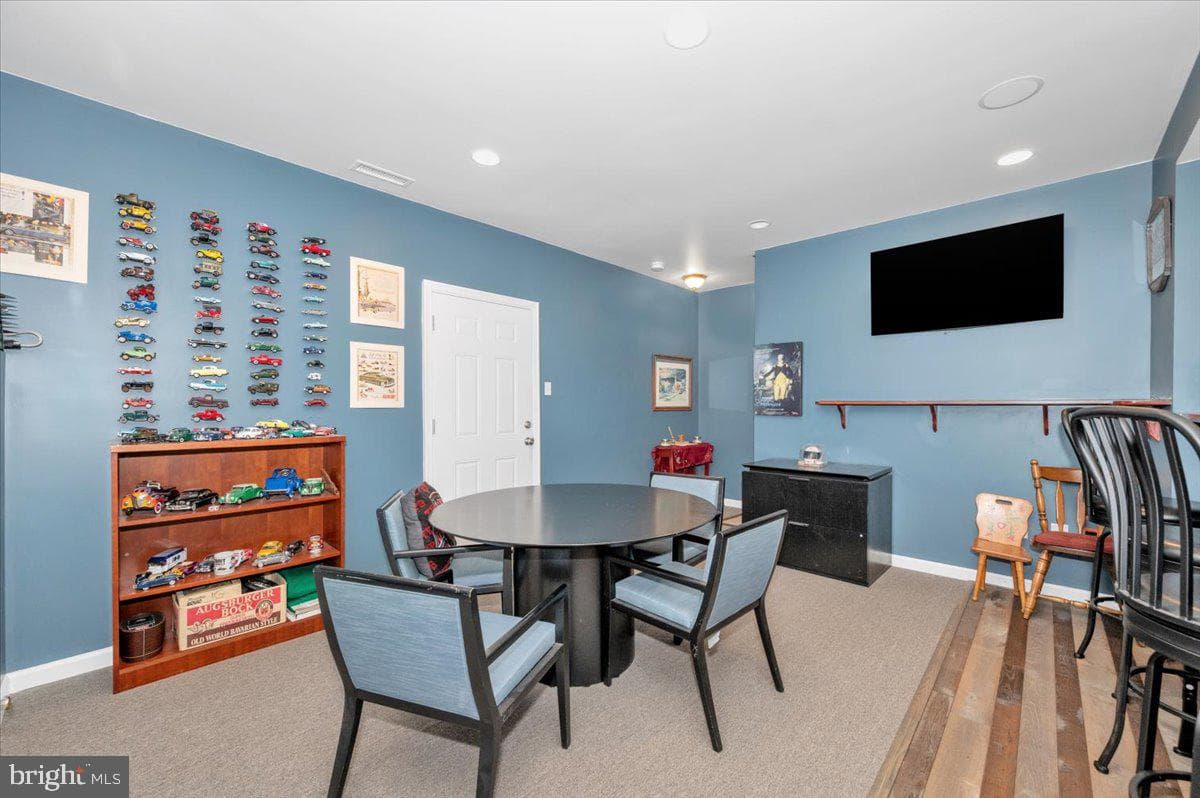 307 Washington Street photo 41