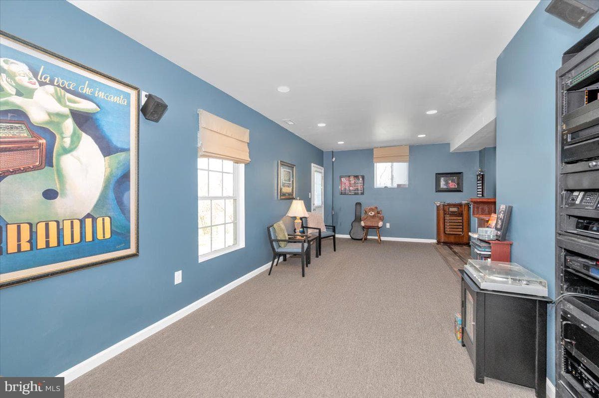 307 Washington Street photo 48
