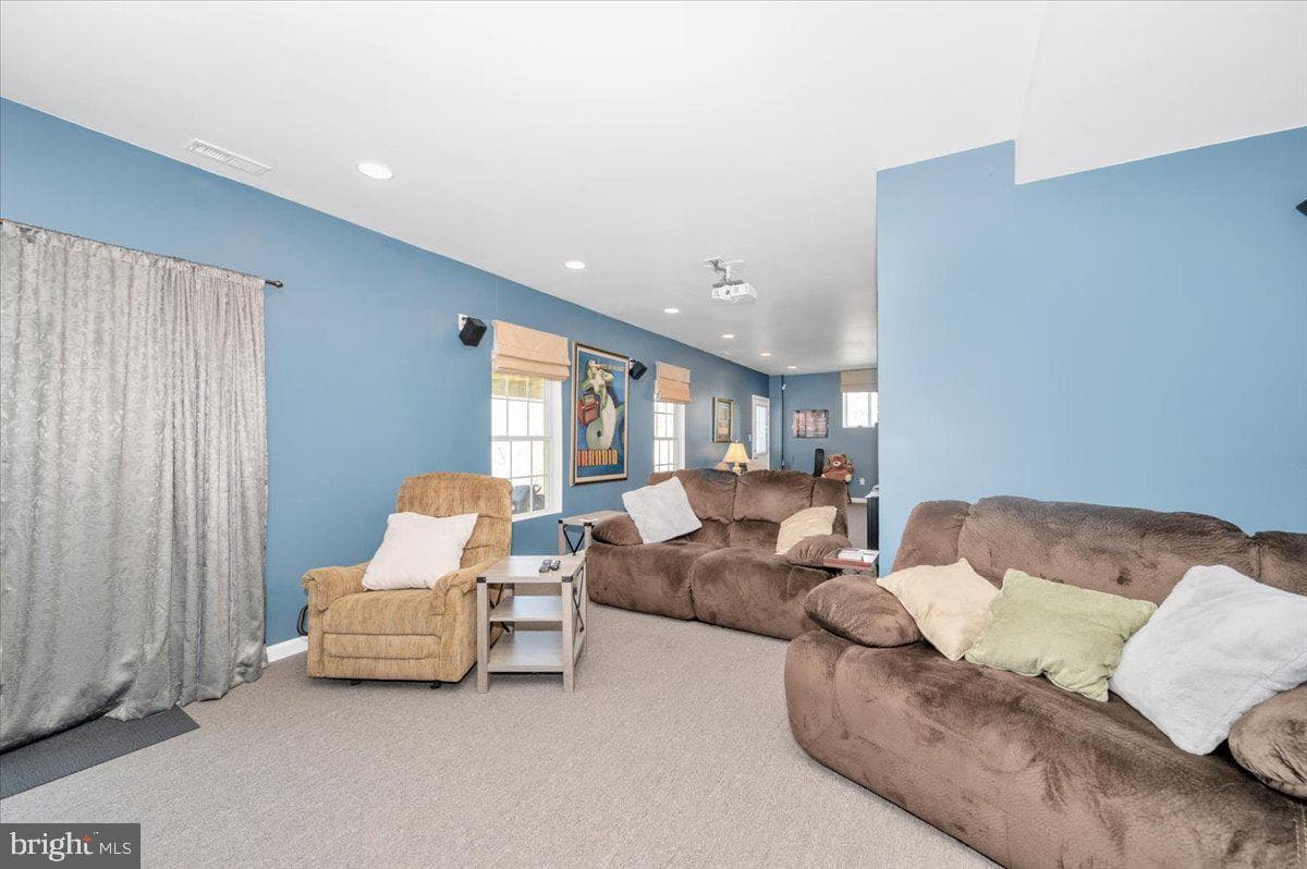 307 Washington Street photo 50