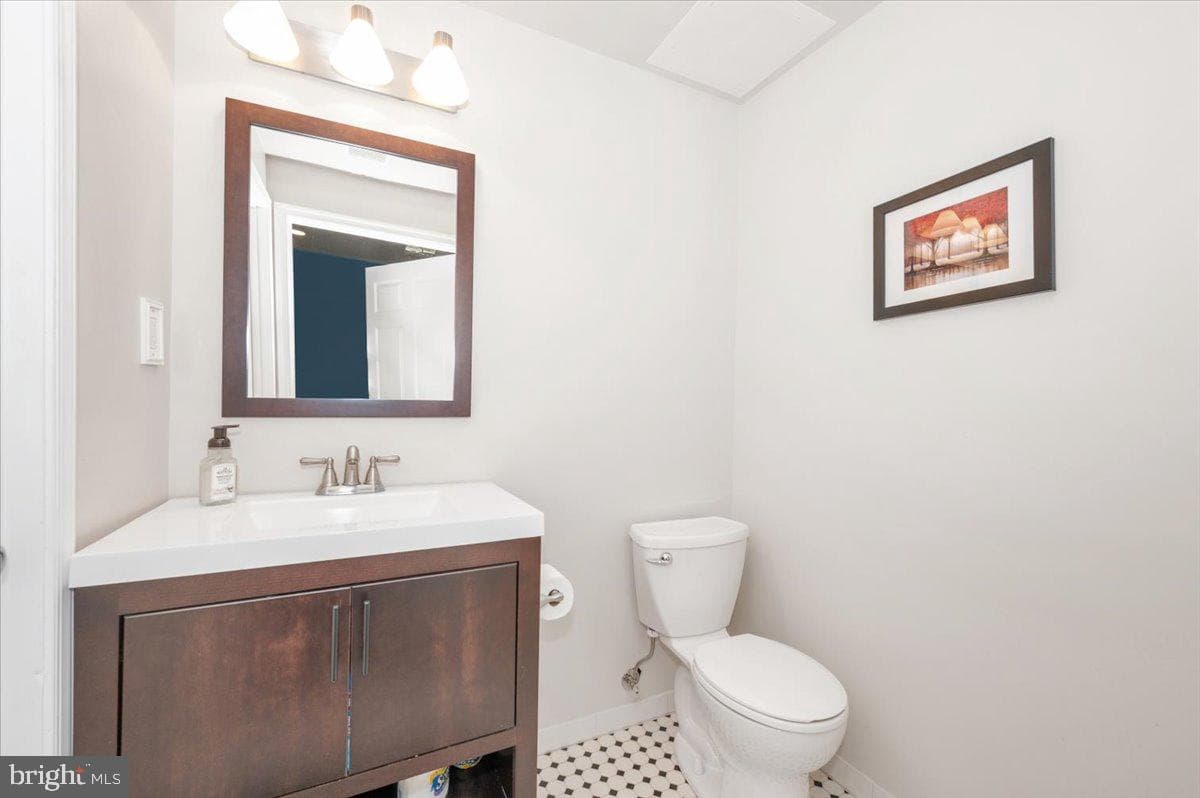 307 Washington Street photo 51