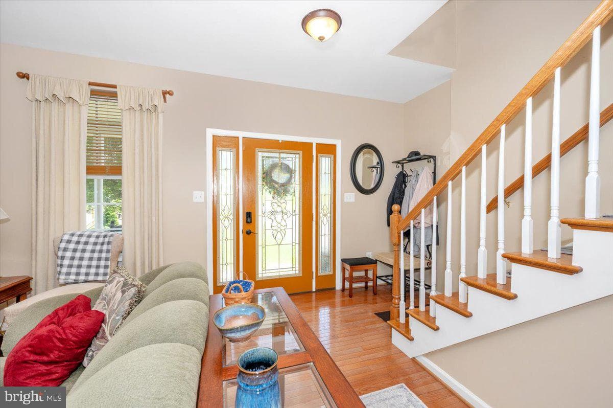 307 Washington Street photo 6