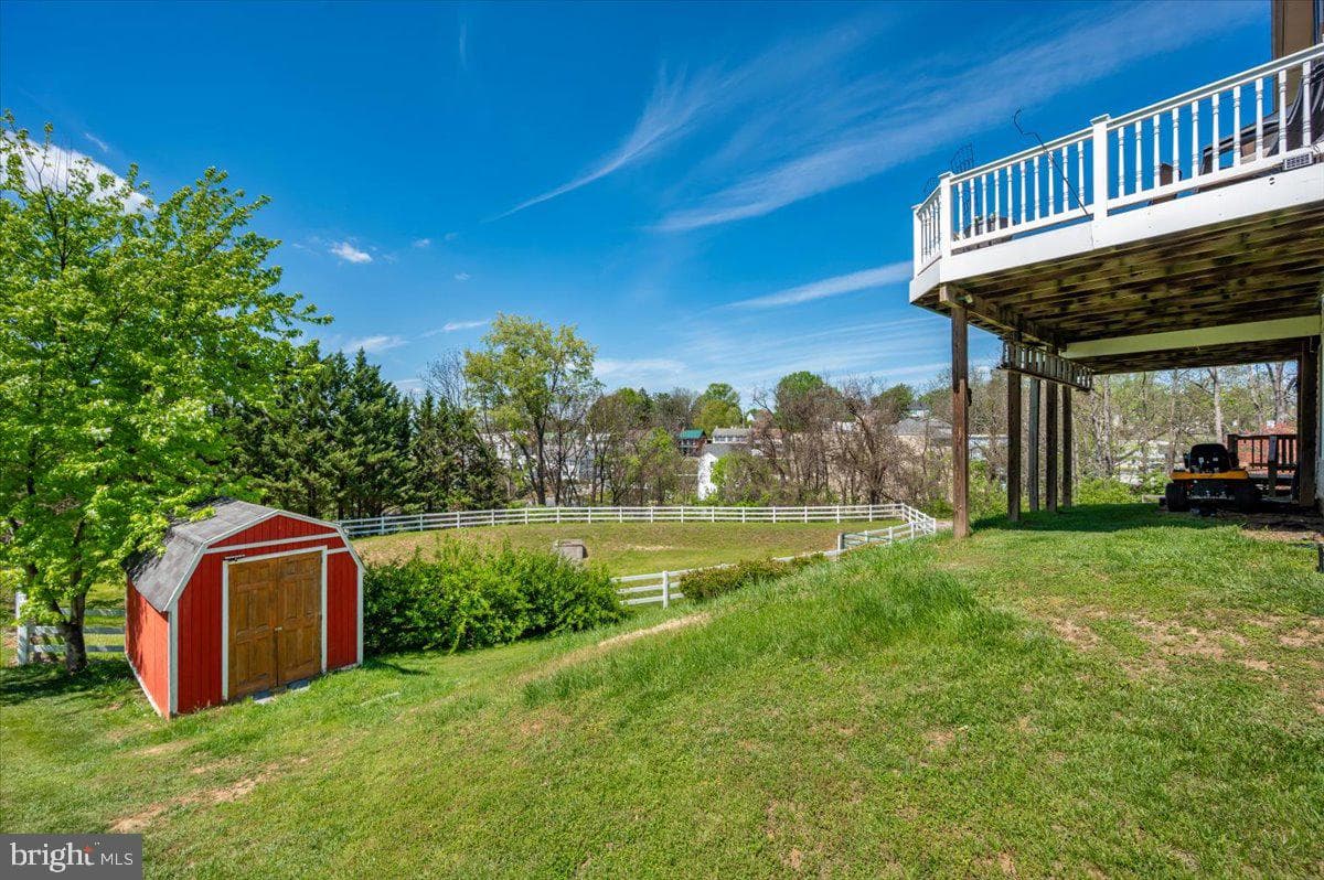 307 Washington Street photo 63