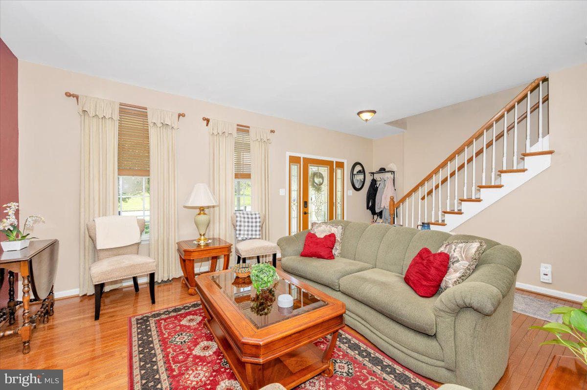 307 Washington Street photo 7