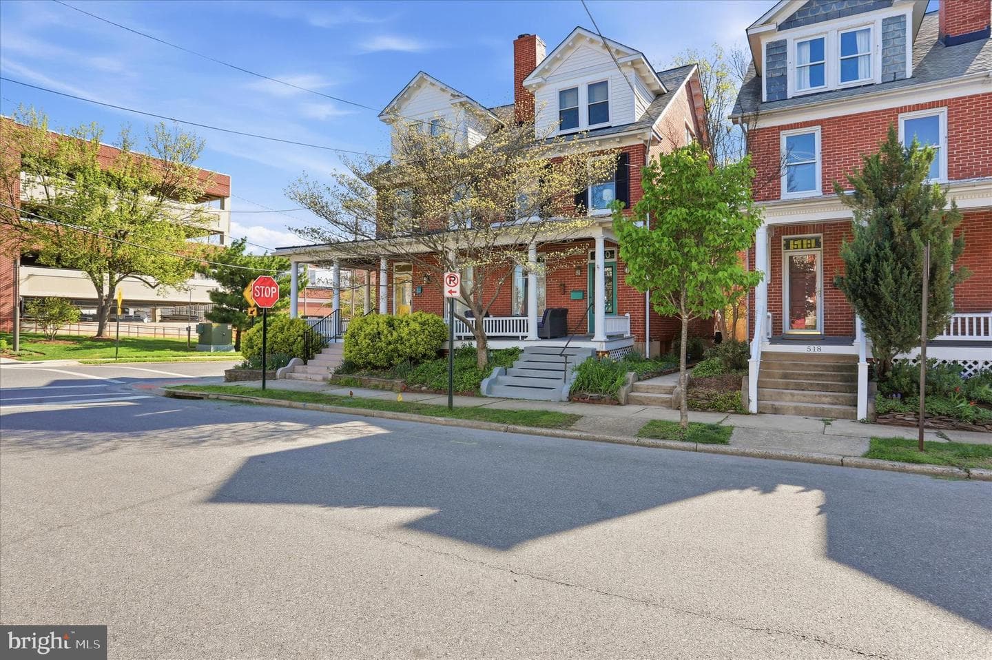 520 Elm Street photo 3