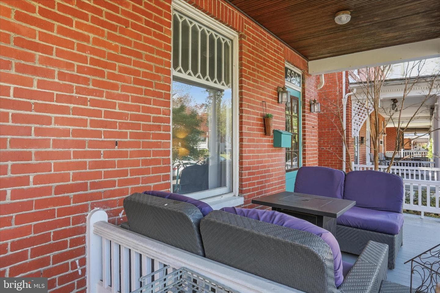 520 Elm Street photo 4