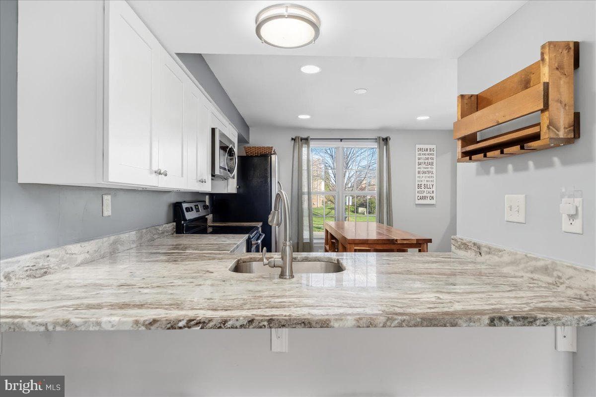 1494 Dockside Court photo 5