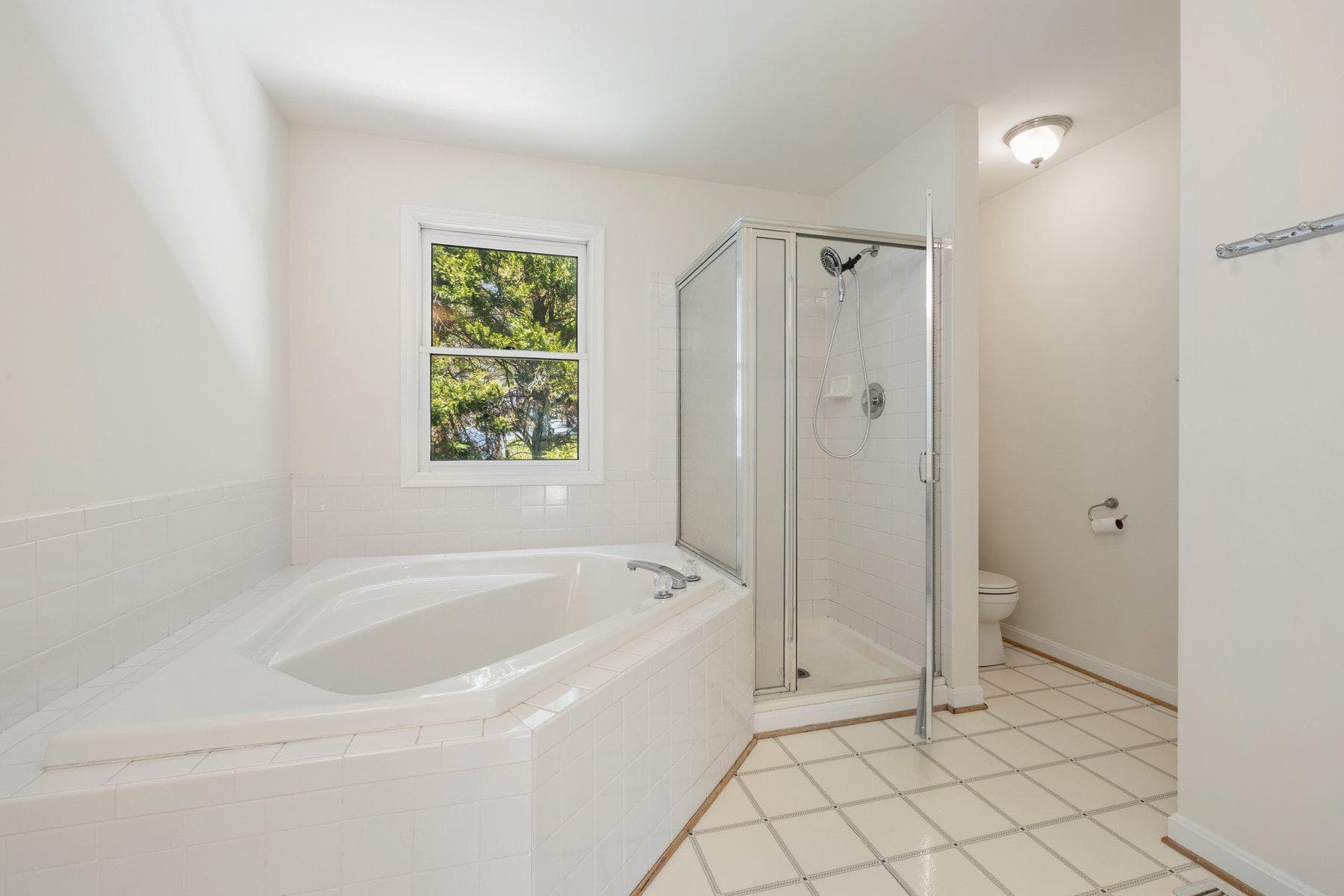 6934 Meadowlake Road photo 24