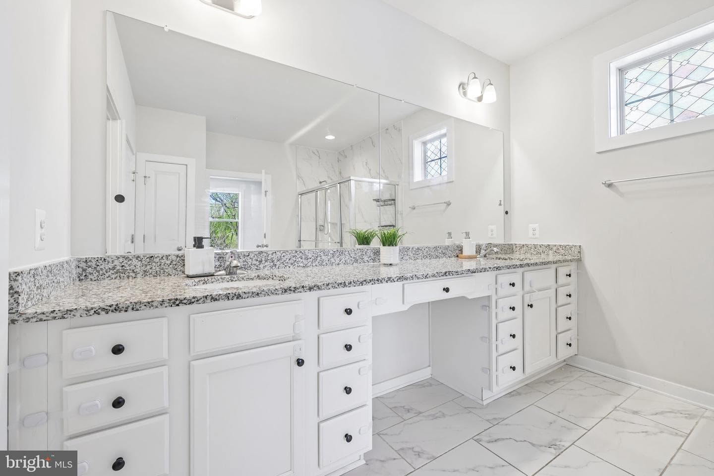 2048 Chamberlain Drive photo 8