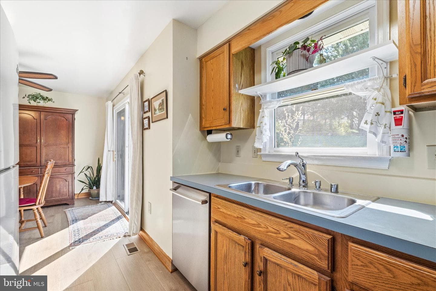 304 Washington Street photo 13