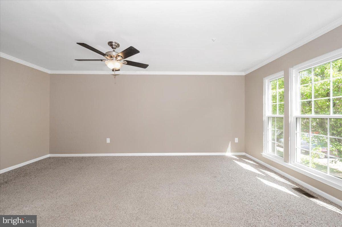 228 Heritage Court photo 10