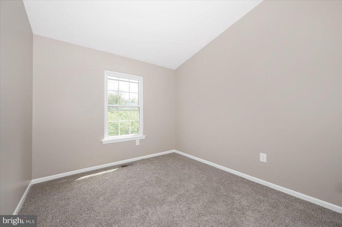 228 Heritage Court photo 33