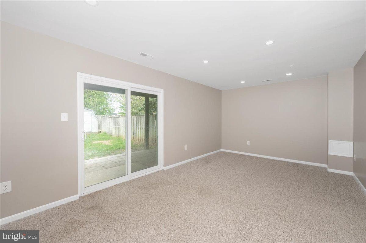 228 Heritage Court photo 39