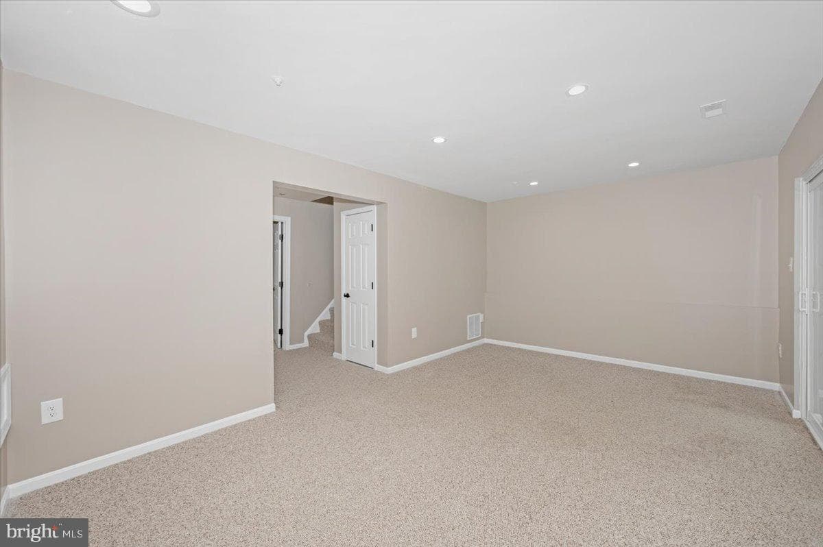 228 Heritage Court photo 41