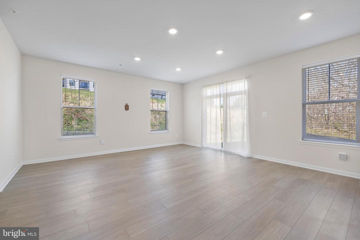 2132 Peace Lily Ln photo 29