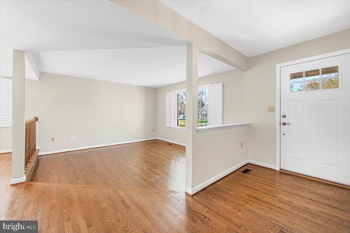 211 Deer Run Drive photo 5