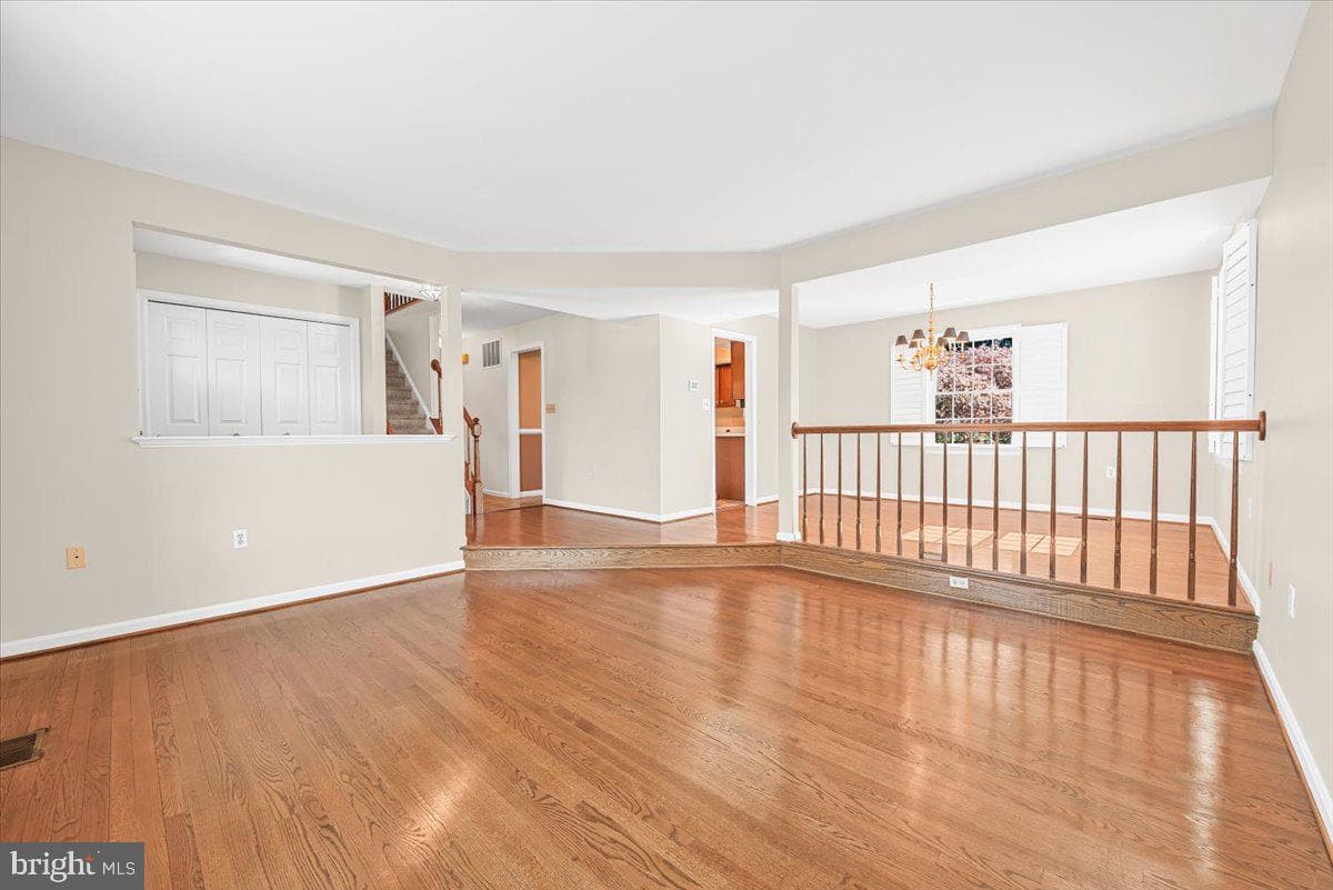 211 Deer Run Drive photo 8