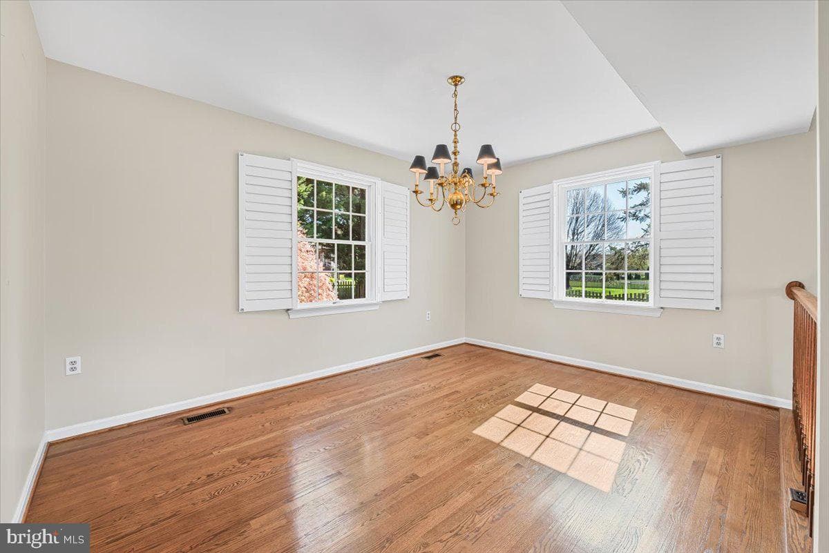 211 Deer Run Drive photo 9