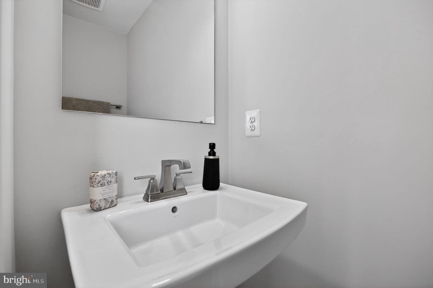 6638 Ballenger Run Boulevard photo 8
