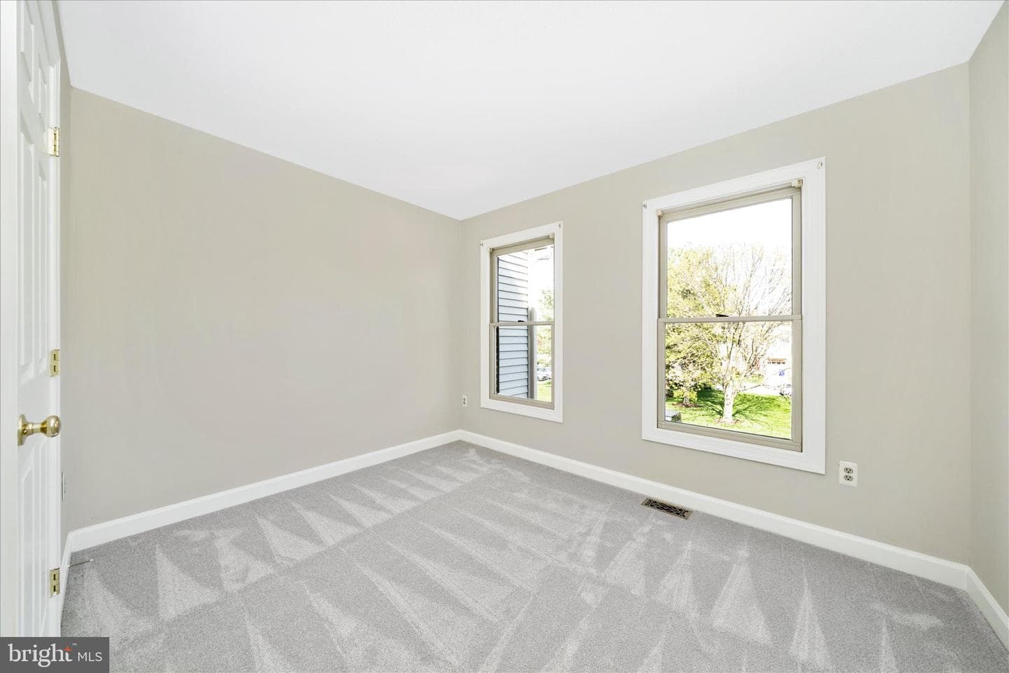 5246 Bamburg Court photo 36