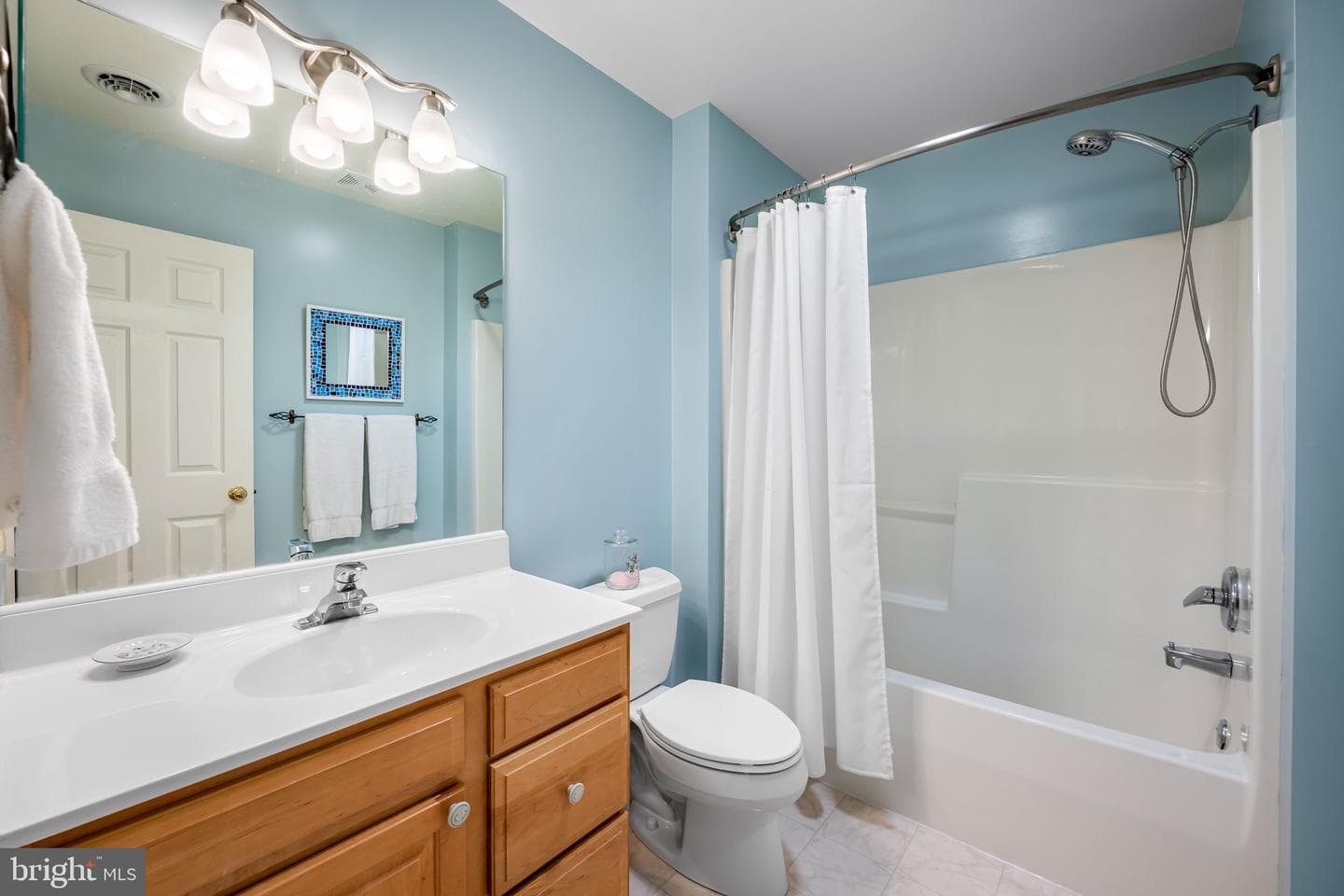 6815 Cherry Tree Court photo 32