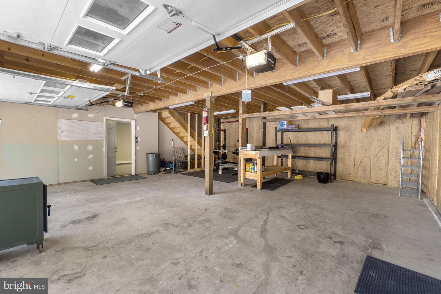 10812 Putman Road photo 47