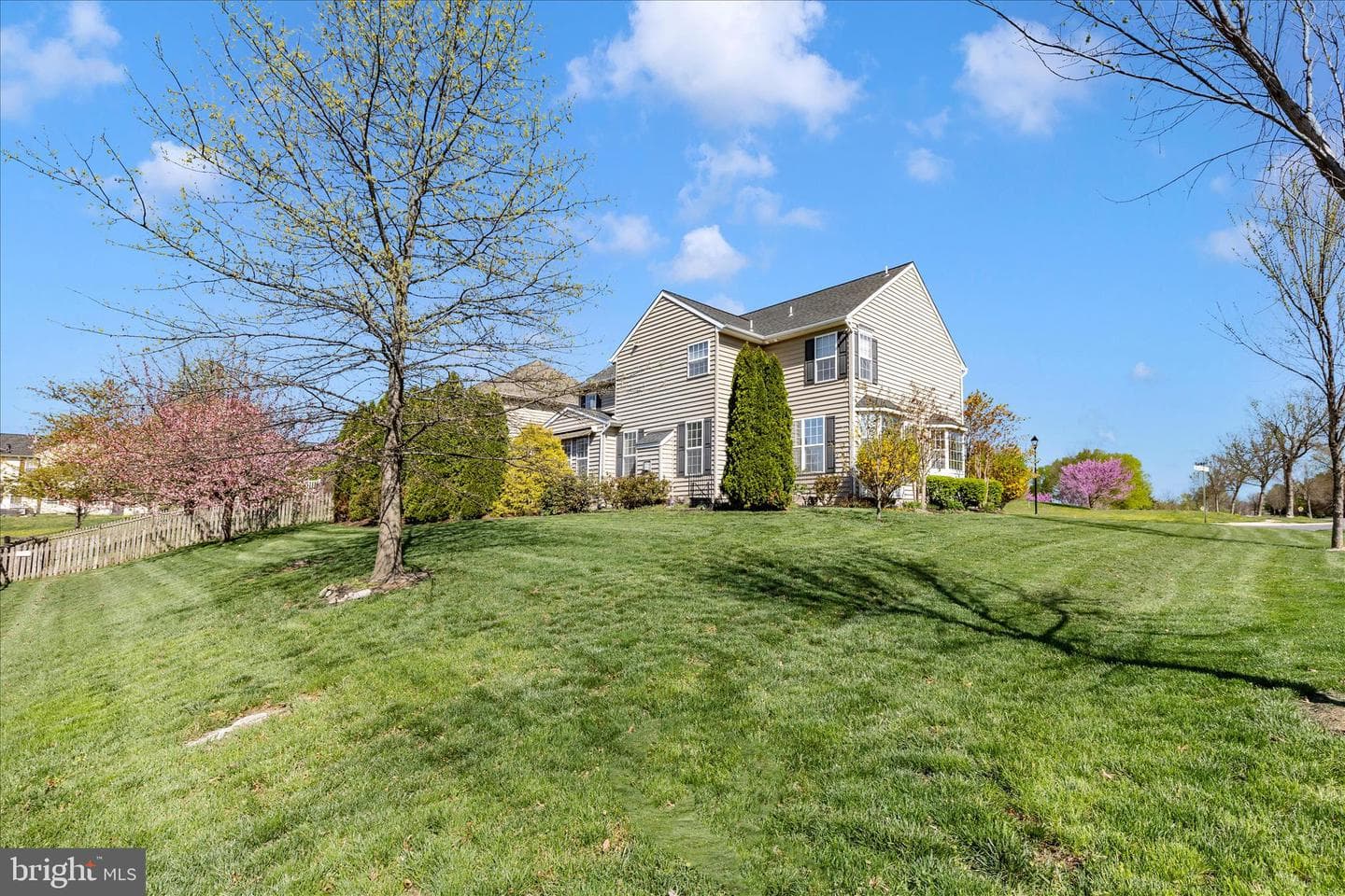 100 Sunlight Drive photo 35
