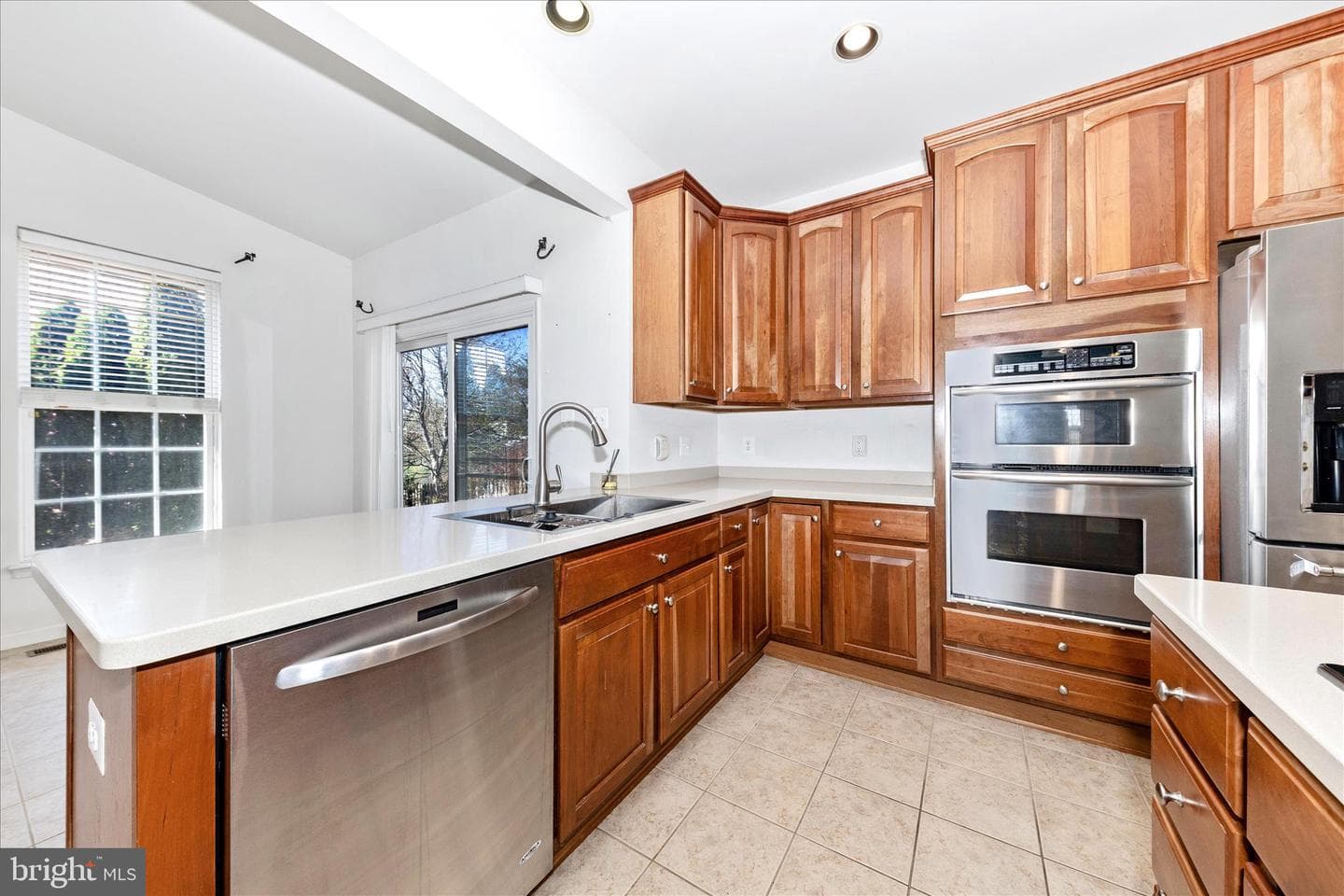 100 Sunlight Drive photo 50