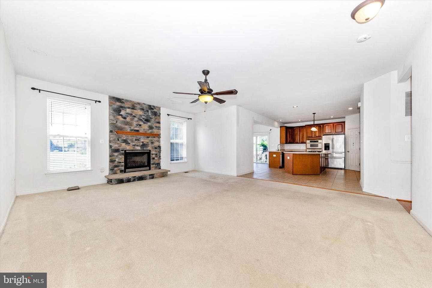 100 Sunlight Drive photo 7