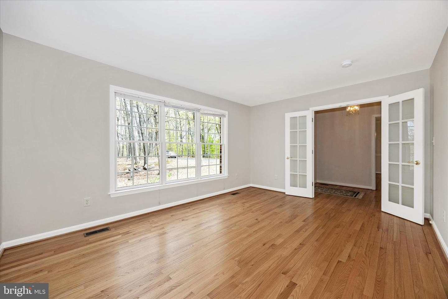 10393 Liberty Road photo 19