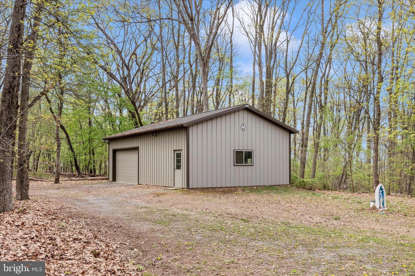 10393 Liberty Road photo 2