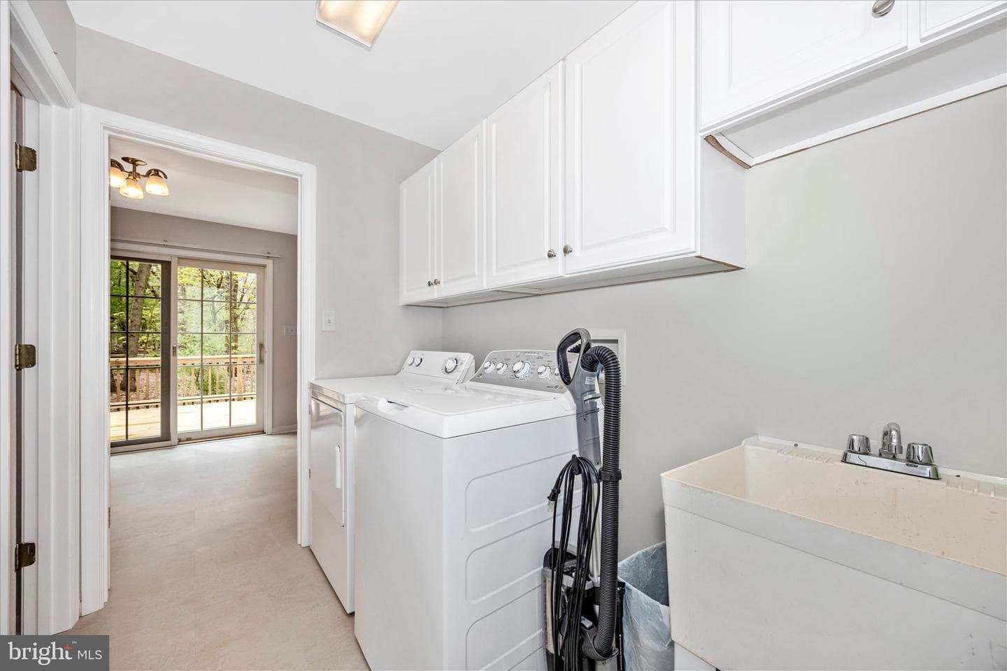 10393 Liberty Road photo 9