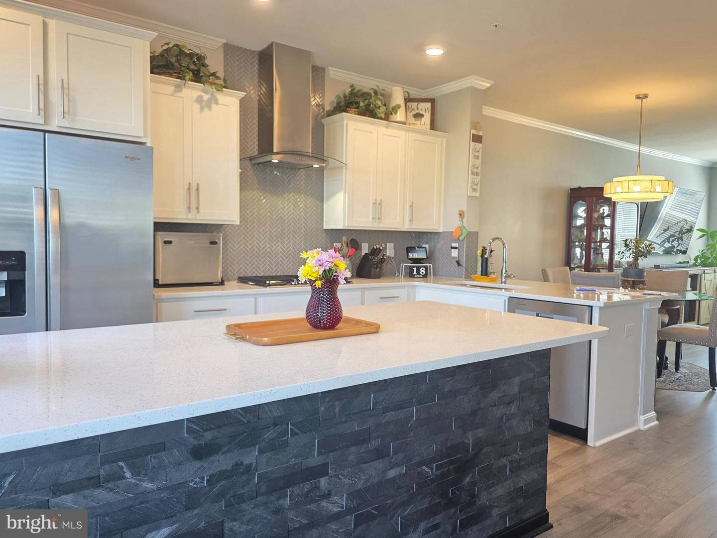 867 Amity Street photo 20