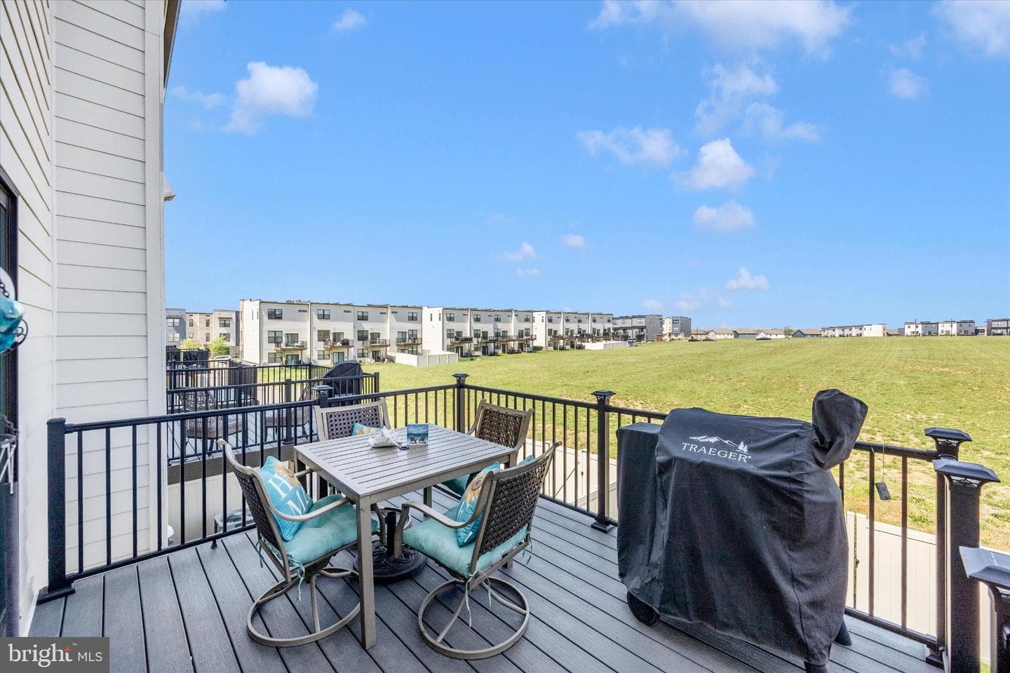867 Amity Street photo 30
