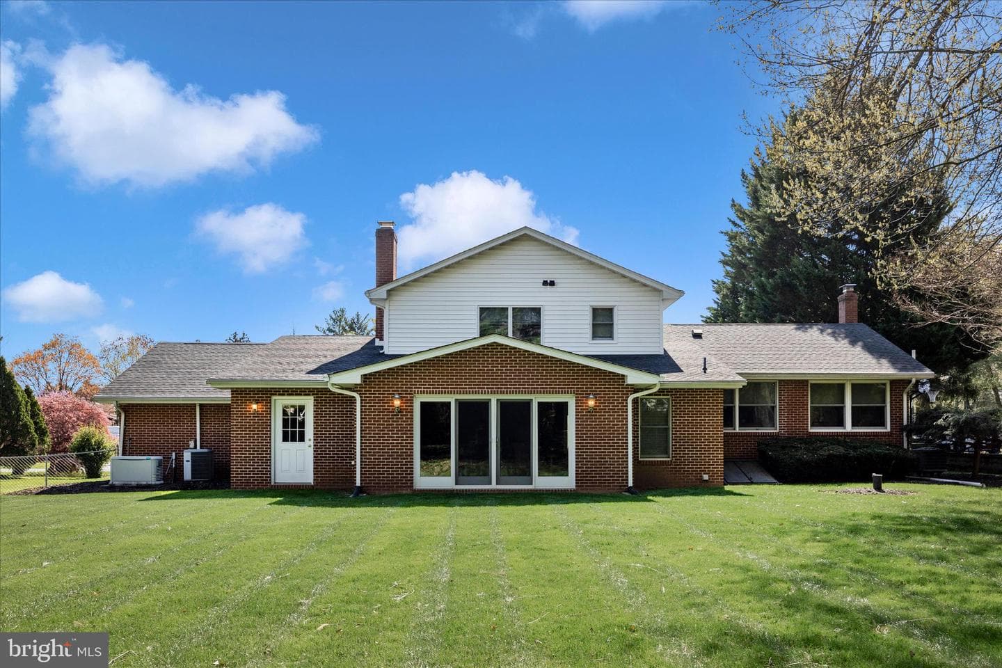 8022 Fieldstone Drive photo 31