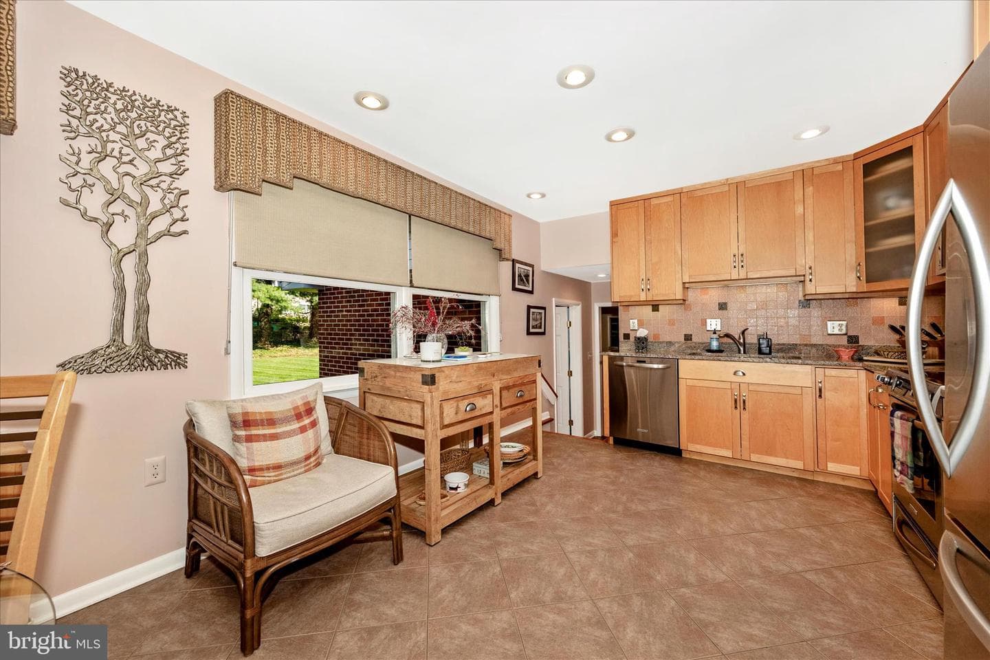 8022 Fieldstone Drive photo 8