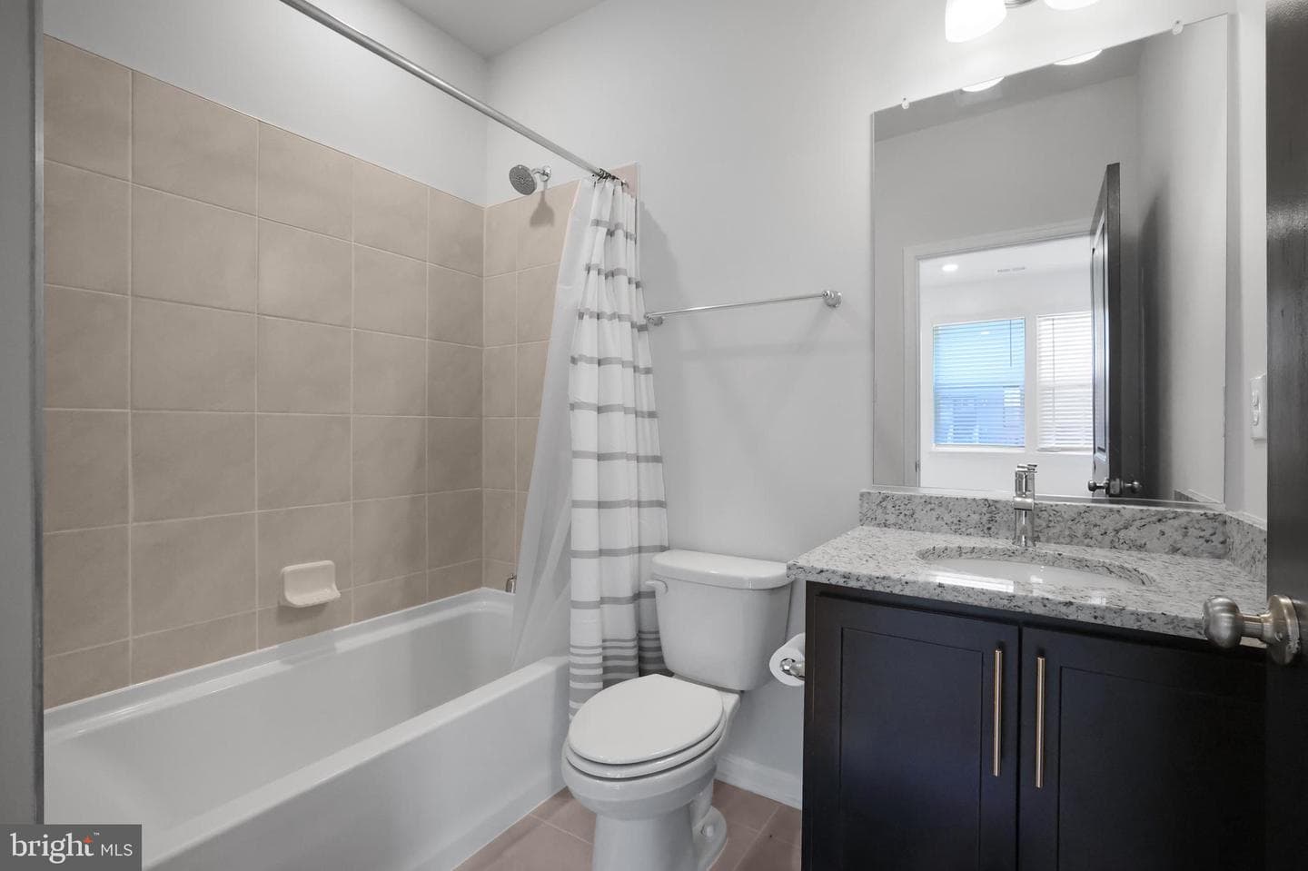 854 Amity Street photo 41