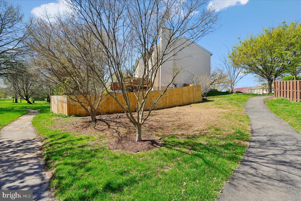 1476 Dockside Court photo 33