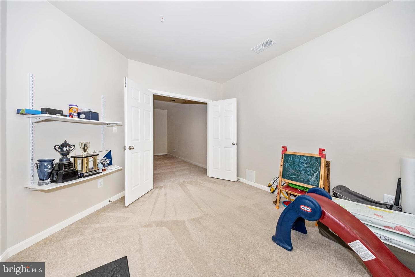 705 Sewell Drive photo 36