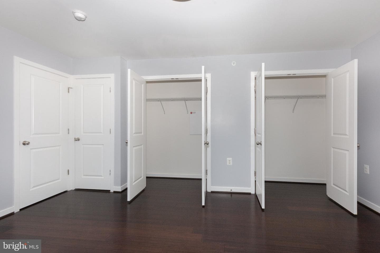 1430 Trafalgar Lane photo 27