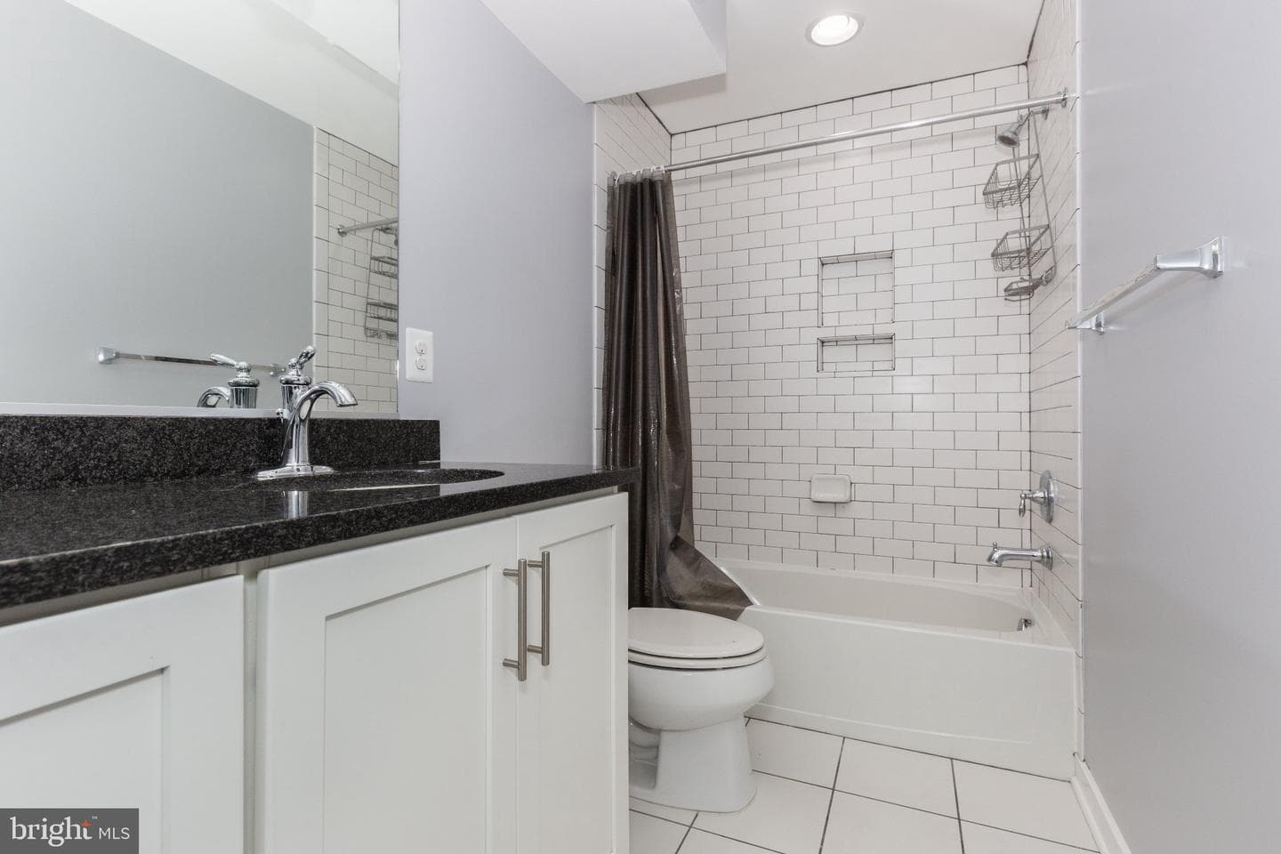 1430 Trafalgar Lane photo 31