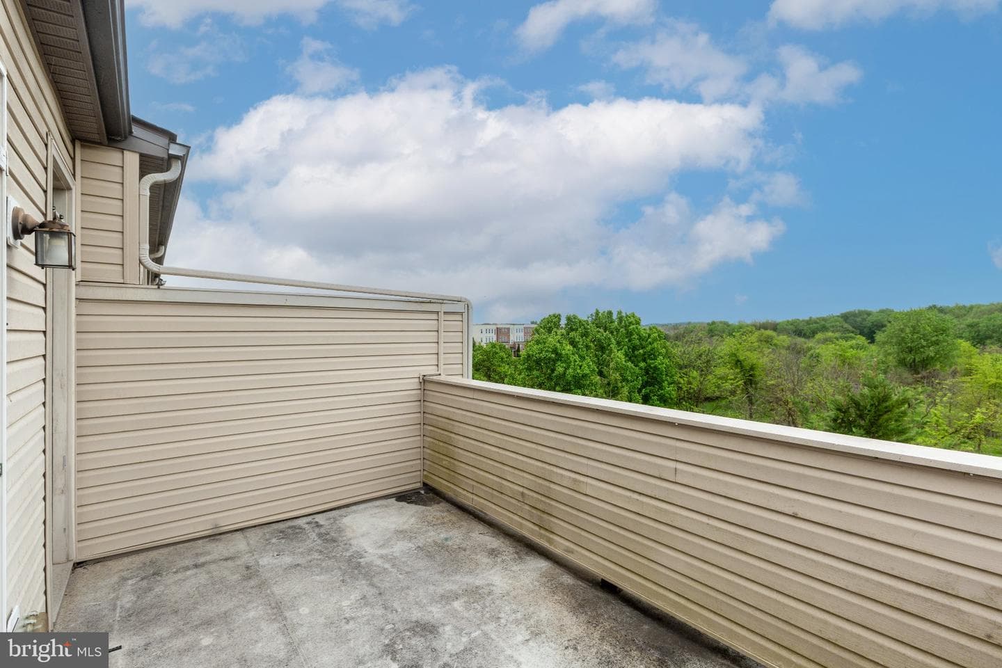 1430 Trafalgar Lane photo 42