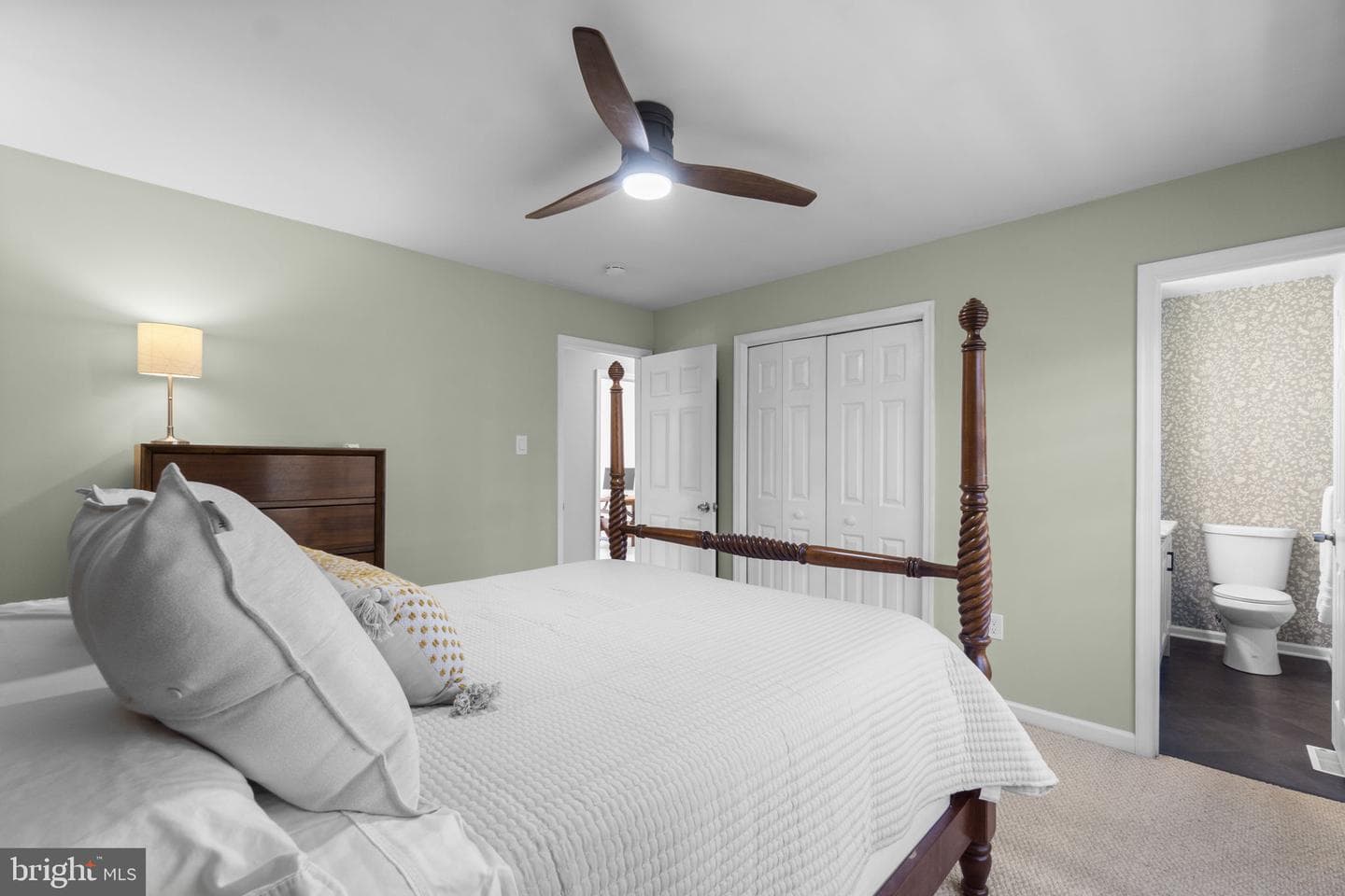 1011 Cheryls Court photo 12