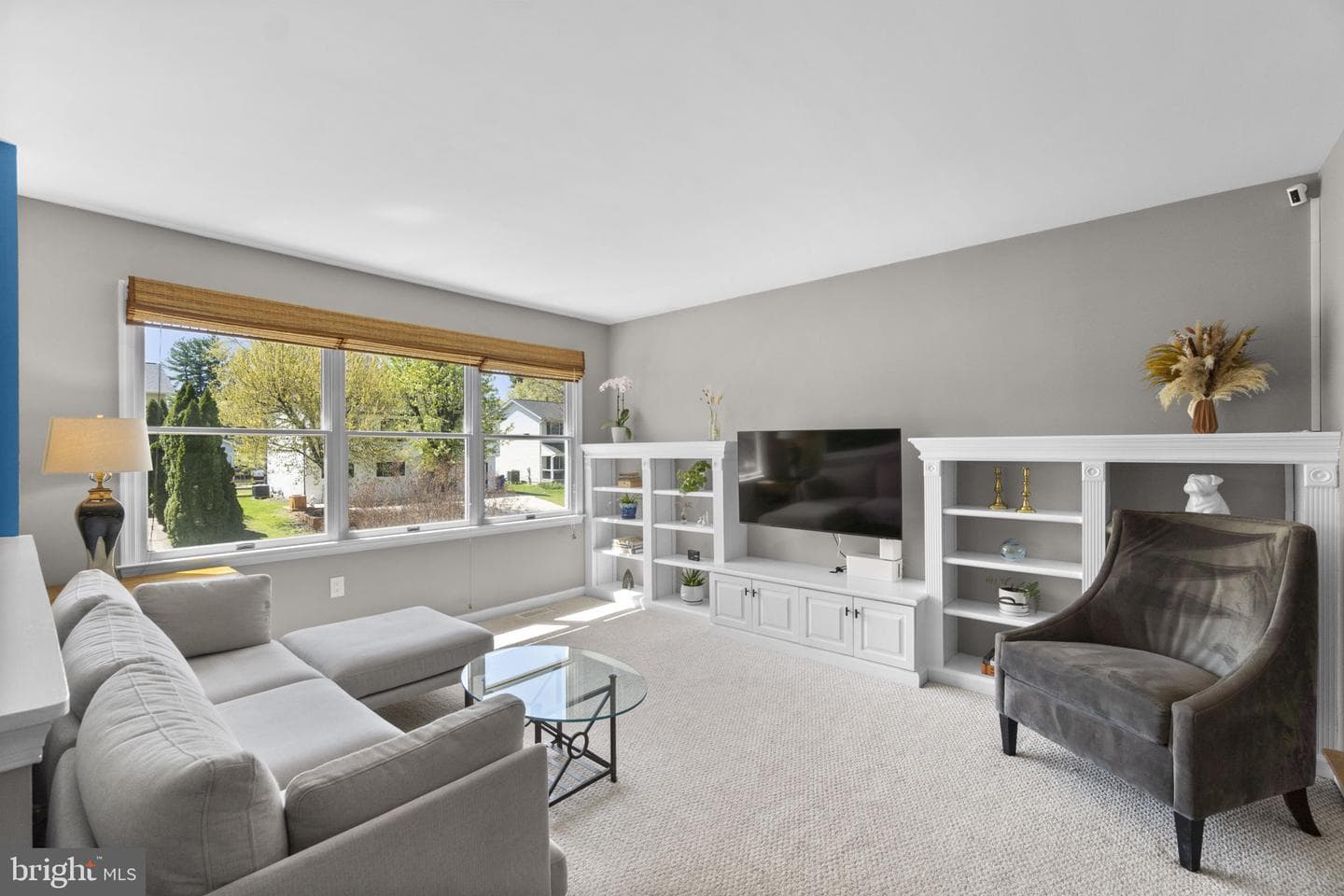 1011 Cheryls Court photo 2